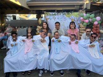 Baby Shower Feeding game