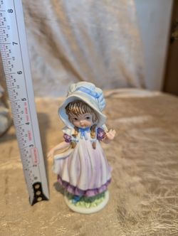 Left on # KW5153 Little Bo Peep