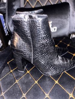 Women’s boot heels size 7