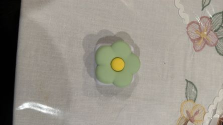 Phone pop socket