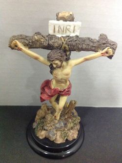Crucifixion statue