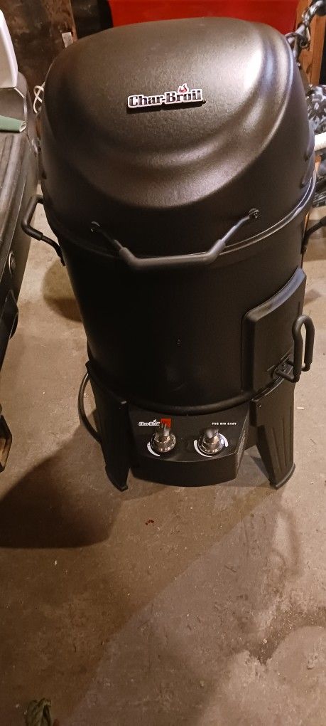 Brand New Char-Broil The Big Easy