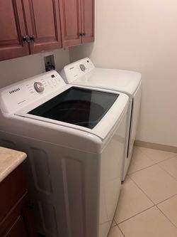 Samsung  washer/  dryer for sale {gas}