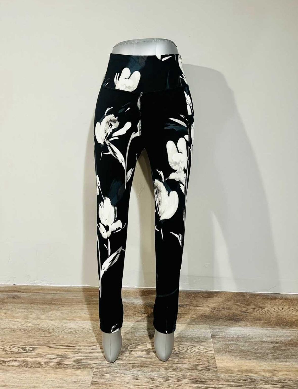 New Small Floral Print Leggings