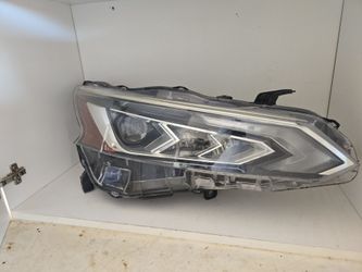 NISSAN ALTIMA OEM LED  RIGHT SIDE HEADLIGHT