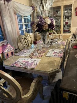Dining And China Set 