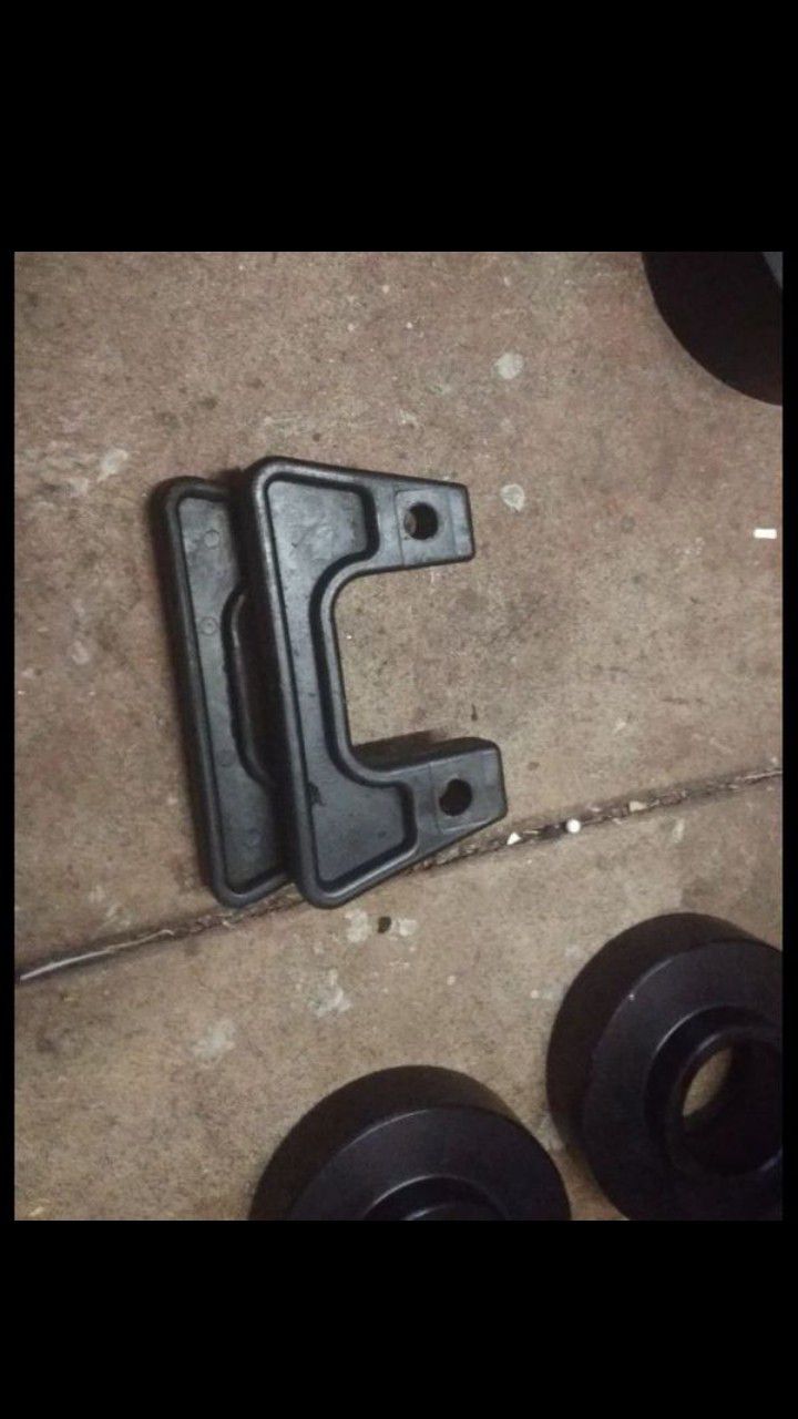 2007 - 2018 Chevy 1500 2 inch Lift... ((Price includes parts n installation!!))
