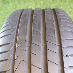 205 45R17 Pirelli Cinturato P7 Run Flat 85% Tread 7/32 88W SKU 26990 Grade A Tires