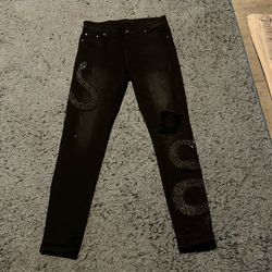 Amiri Jeans Shoot Offers💯