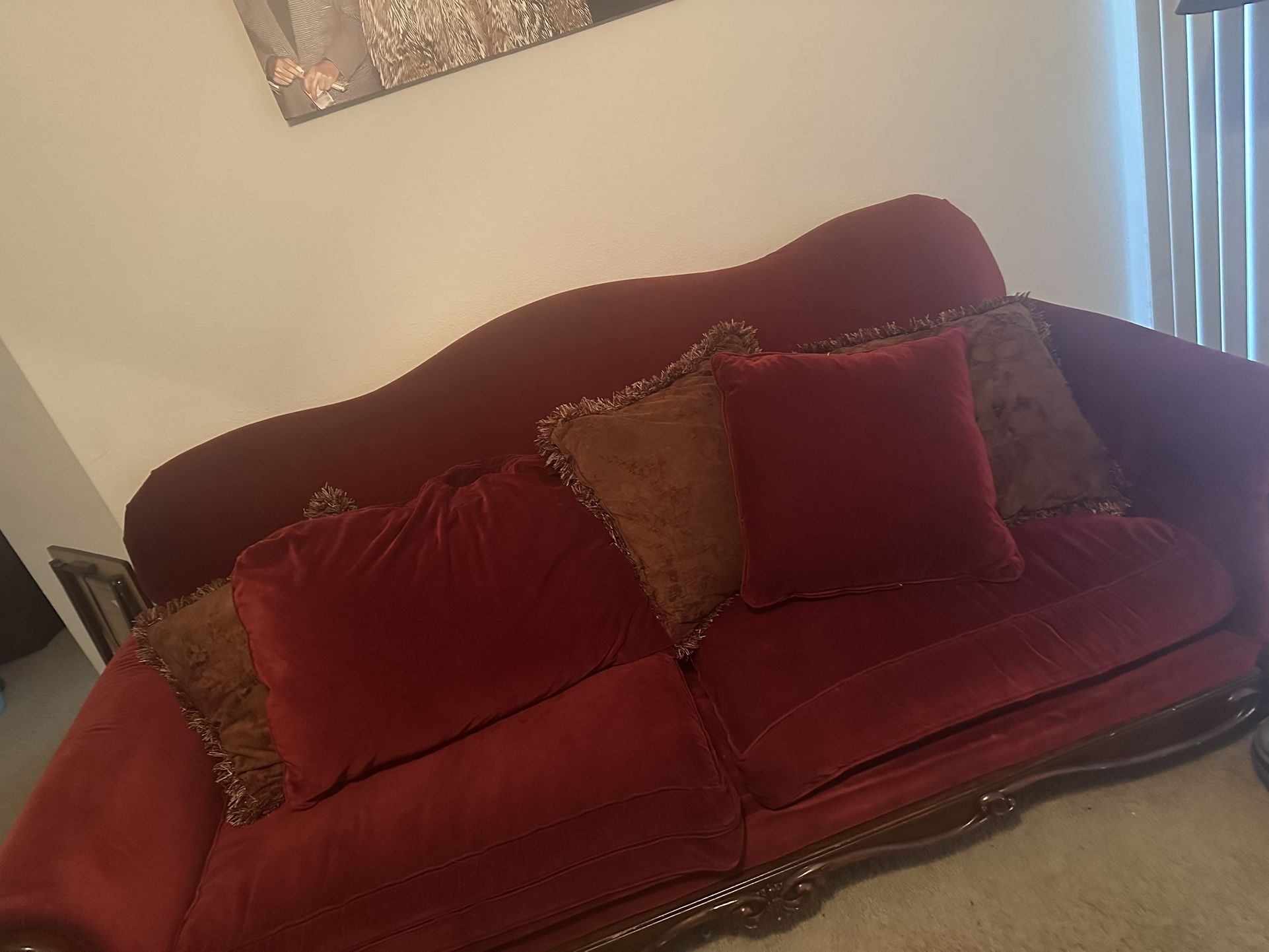 Classic American Signature Loveseat & Arm Chair Set