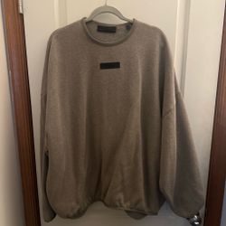 Fear of God Essentials Crewneck Sweatshirt