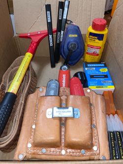 Carpet installation tools, blades