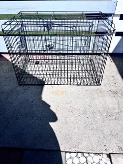 Large dog cage/ jaula para perro grande