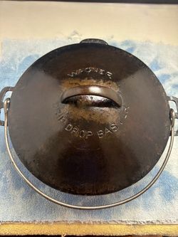Rare 1915 Wagner Ware Cast Iron Dutch Oven w/lid #8A & 8B