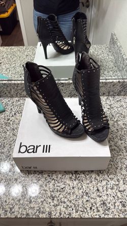 BAR III WOMENS BLACK HEELS
