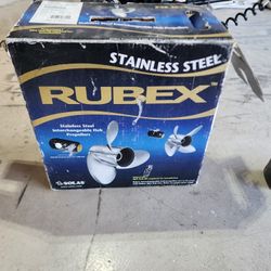 Boat Propeller..NEW IN BOX