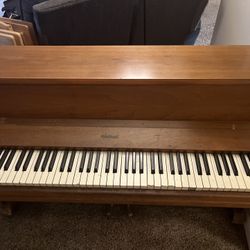 Melodigrand Upright Piano
