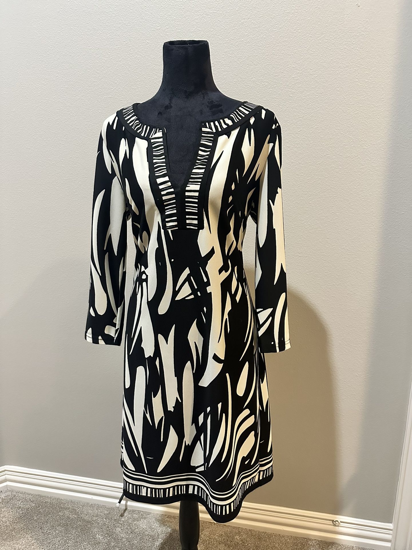 Elegant Black and White Dress