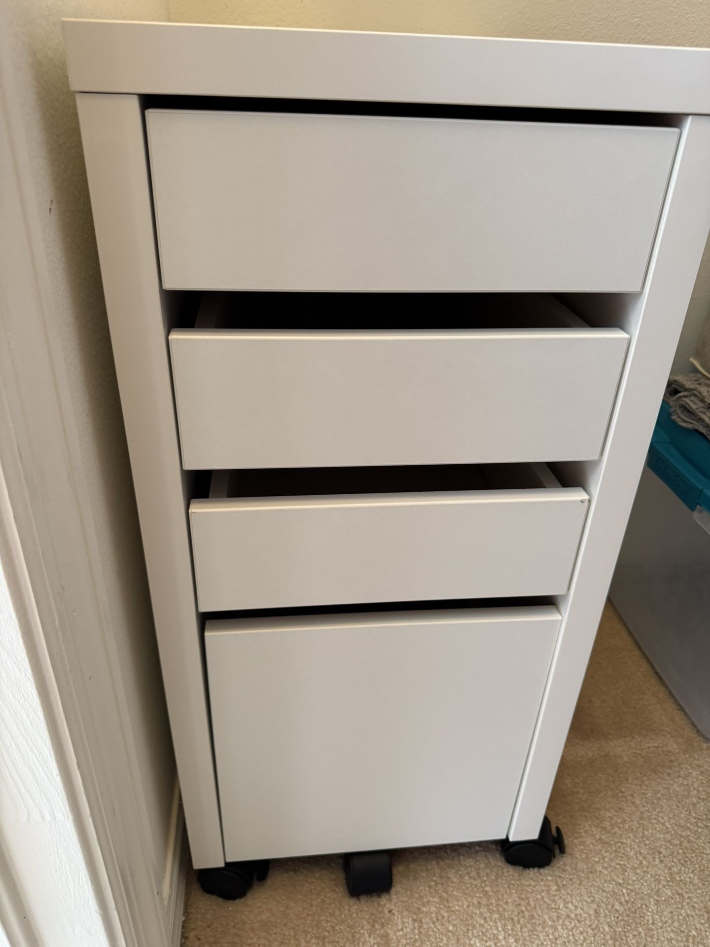 File Cabinet, Like New