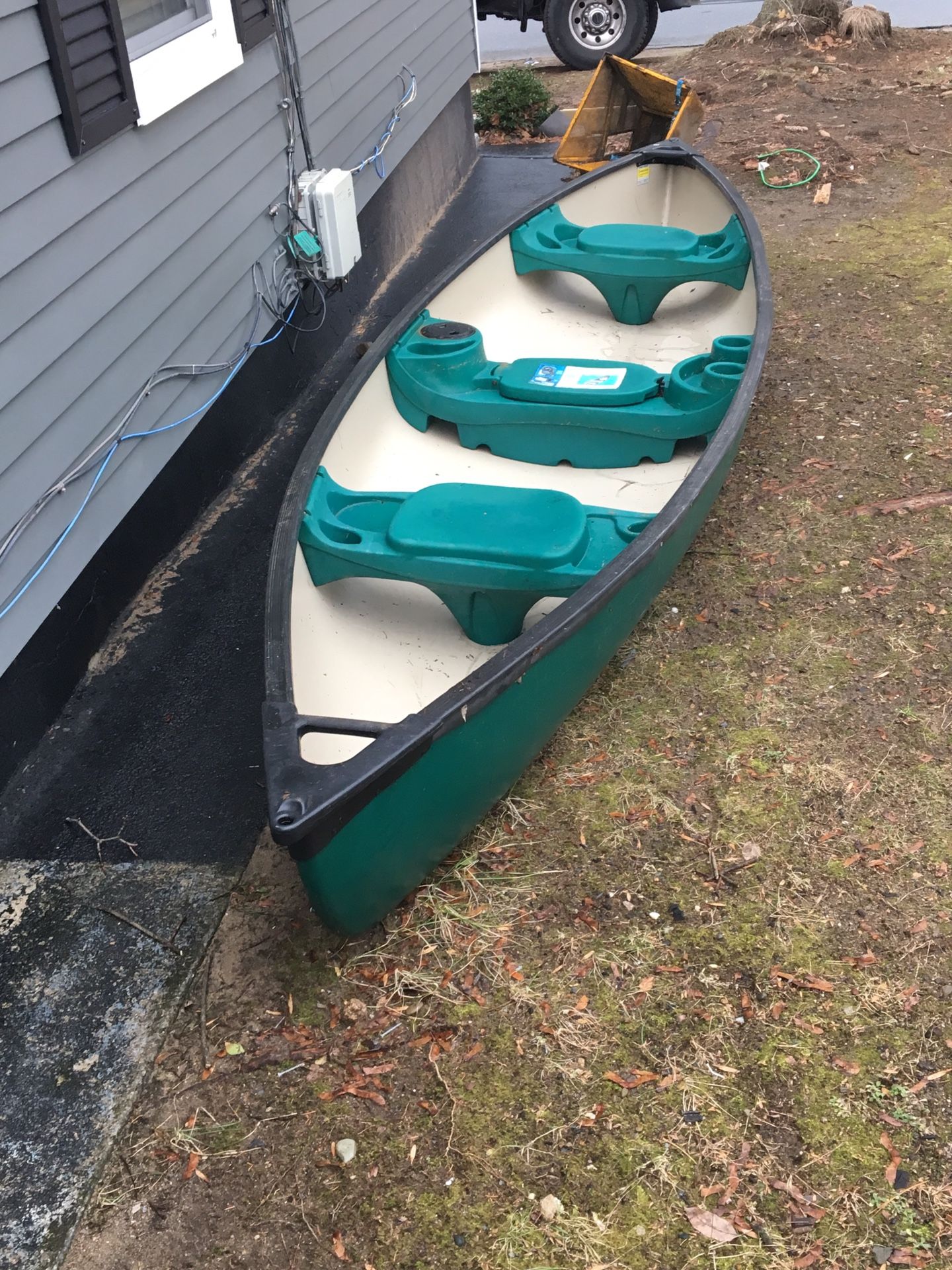 Sundolphin Affordable And Uv-Stabilized Mackinaw Ss 156 Canoe - Green