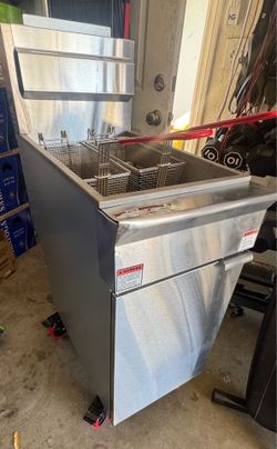 Quality deep fryer 90,000 btus brand new, LP converted