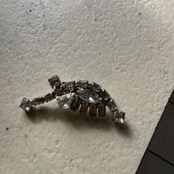 Rhinestone Pin 