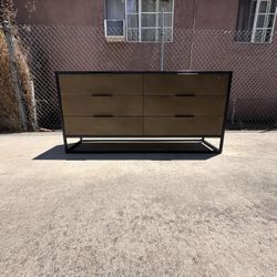 Crate And Barrel Oxford Double Wider Dresser Chest Of Drawers Cabinet.