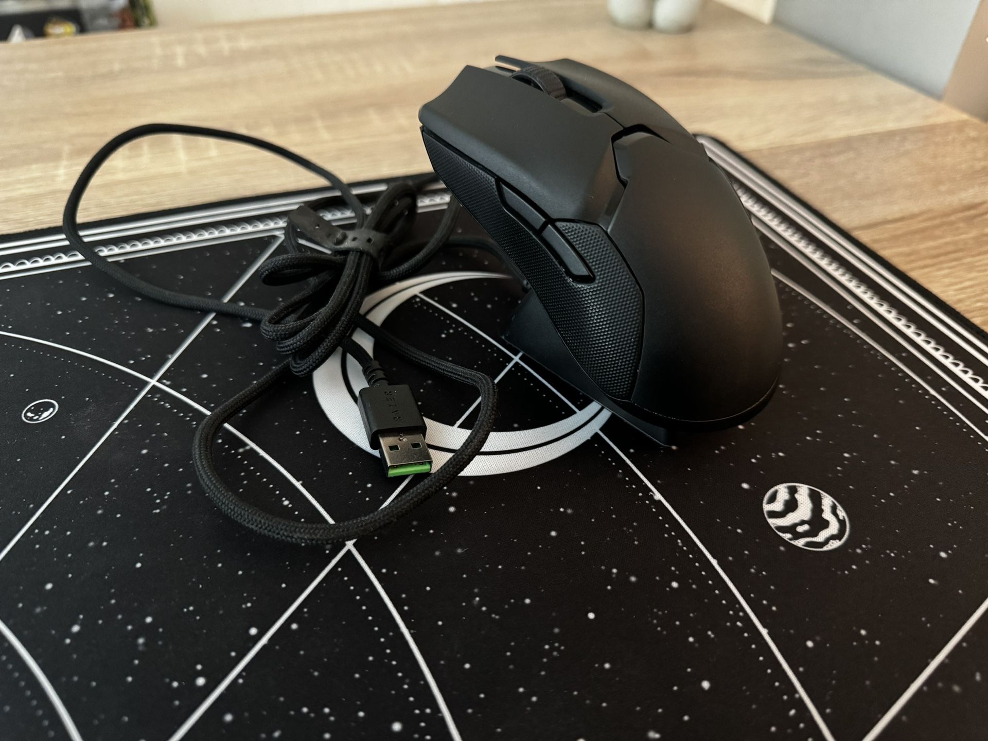 Razer Viper Ultimate Hyper Speed Wireless Gaming Mouse 