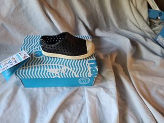 New Toddler Shoes Size 5.0