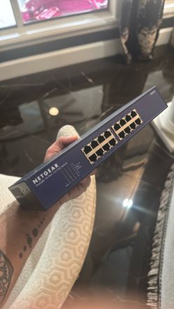 Netgear Prosafe 16 Port 10/100 Switch