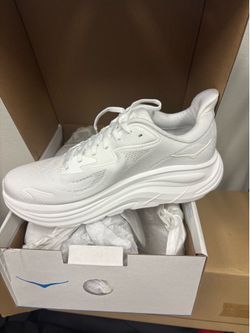 Hoka women shoes