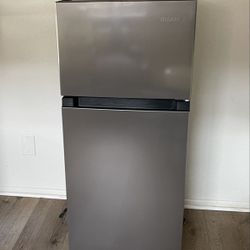 Visani 7.0 Cubic Ft Fridge