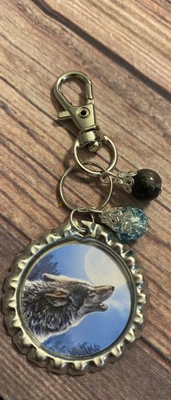 Wolf keychain