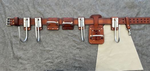 Concrete finisher tool belt