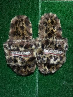 balenciaga fur slides