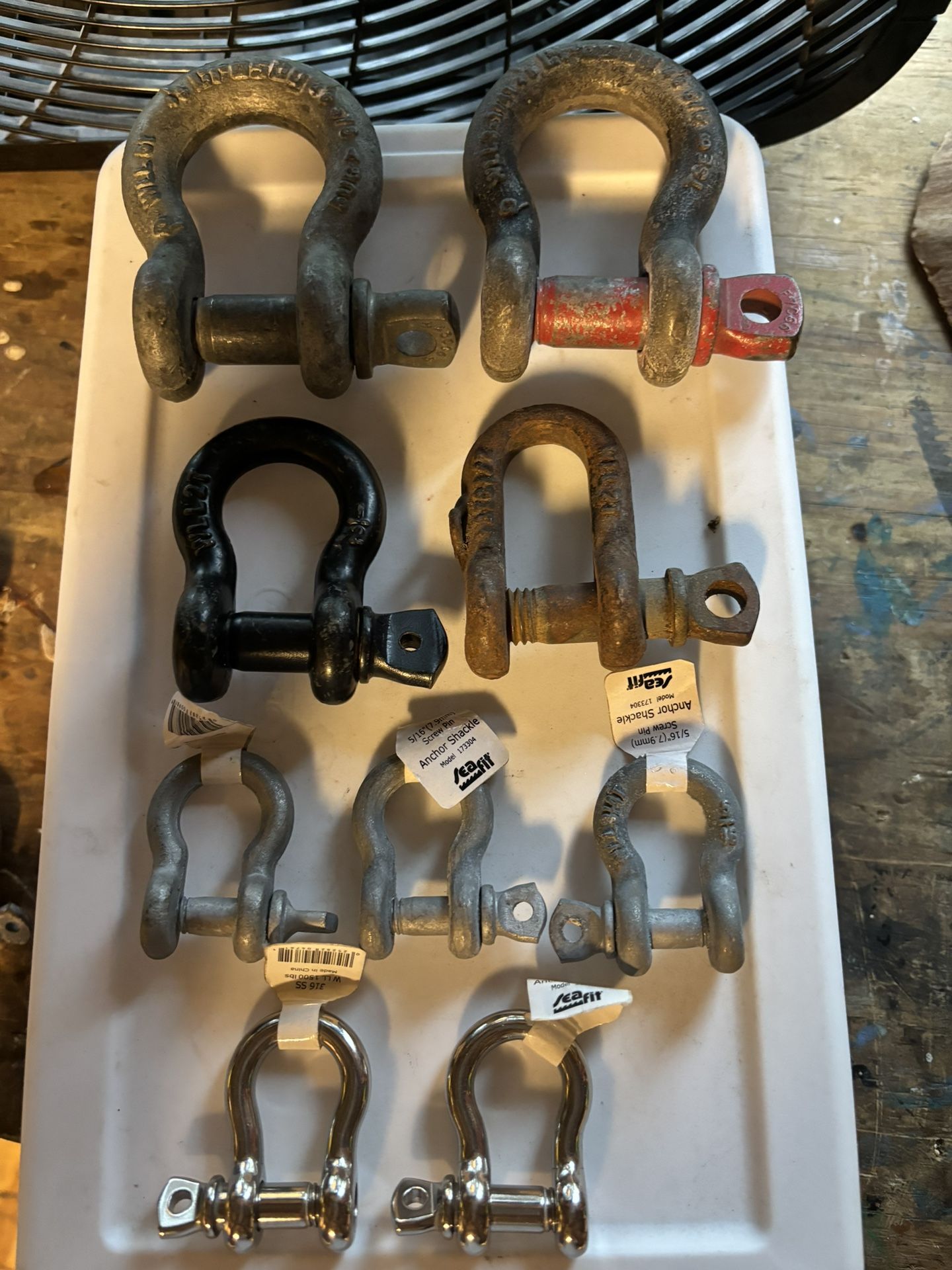 9 Shackles