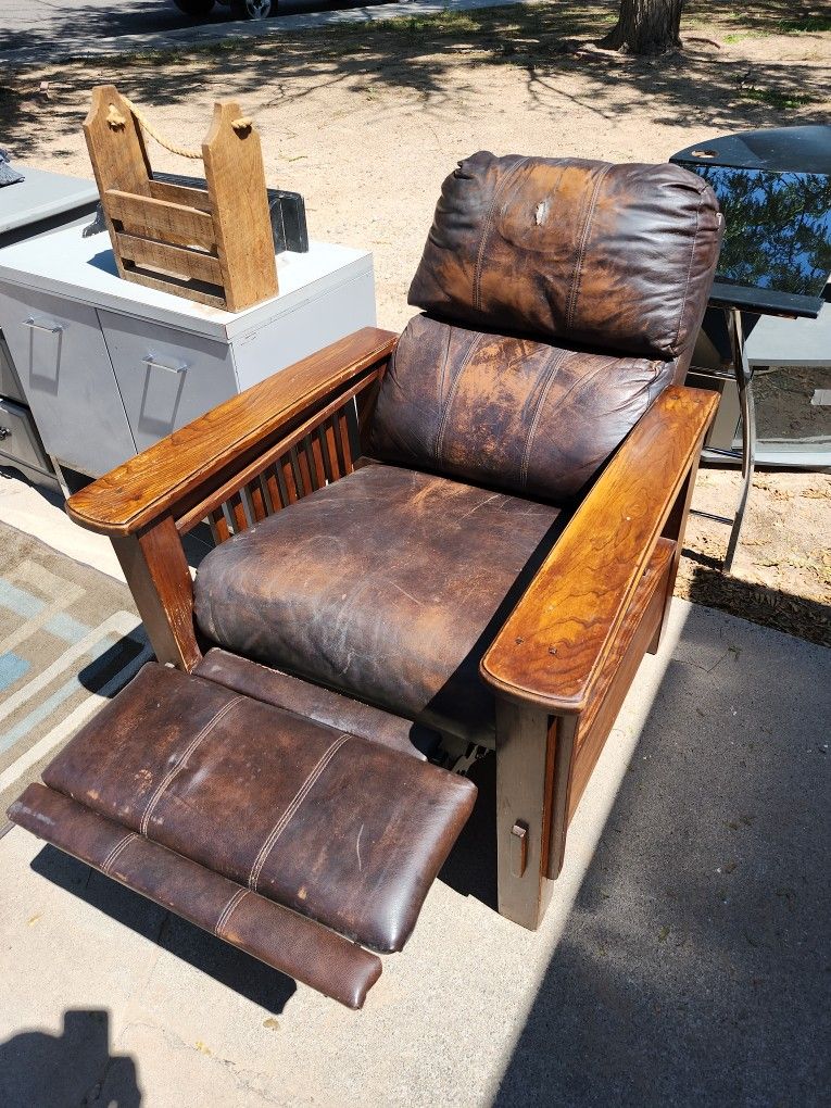 Mission Style Recliner
