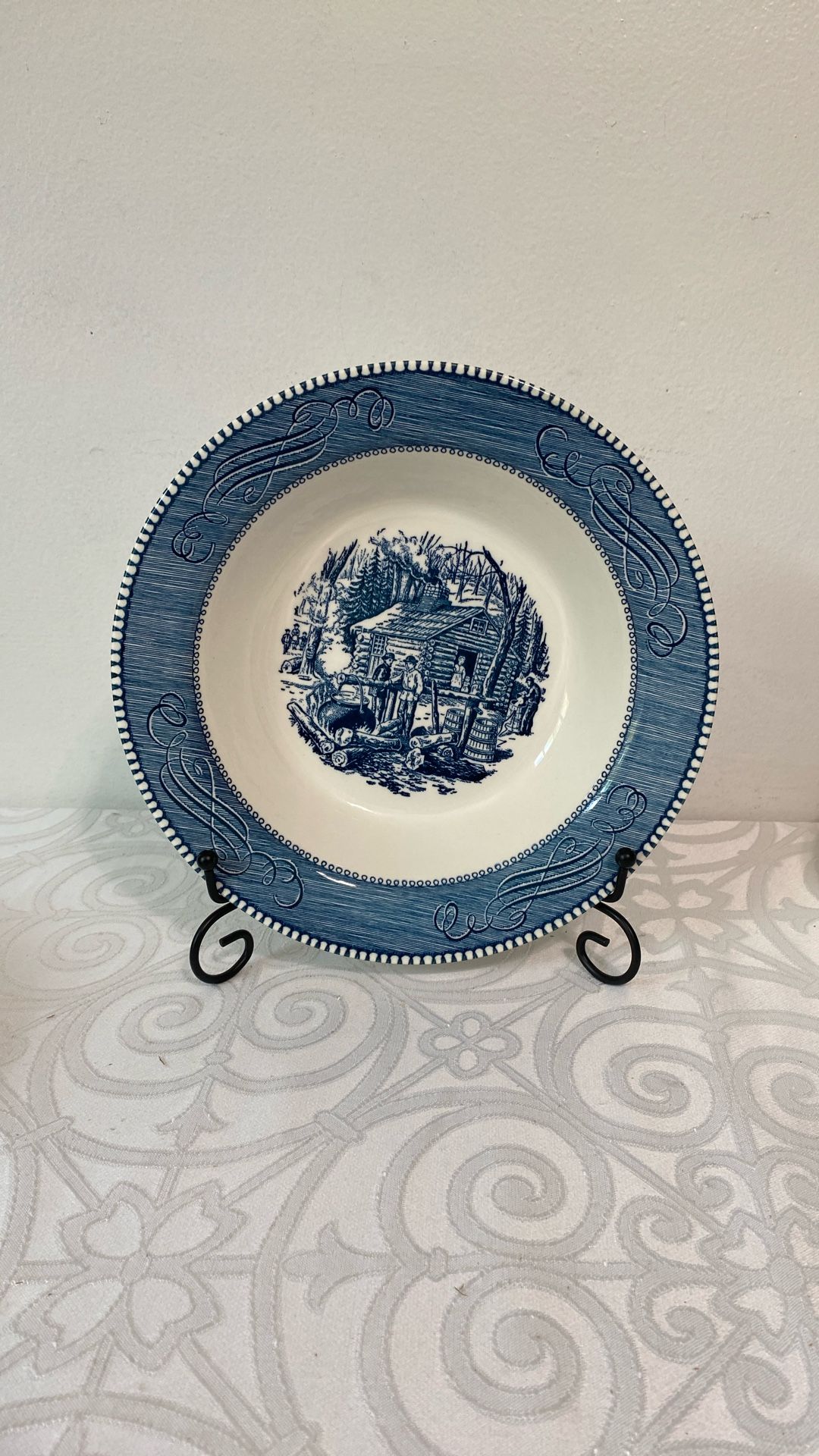 VNTG Currier & Ives 9.25” Vegetable Bowl Maple Sugaring EUC