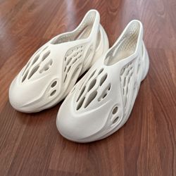 Yeezy Foam Runner