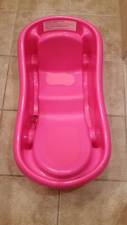 Baby girl tub