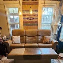  Ekornes Stresses Liberty Couch W/ Ottoman 
