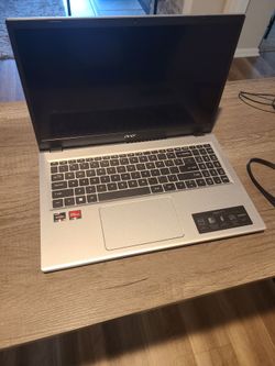 Acer Laptop 1TB Storage specs in pictures.