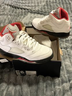 Kids Retro Fire Red 5’s