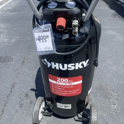 Husky Compressor 27 Gallons Like $280 Firm