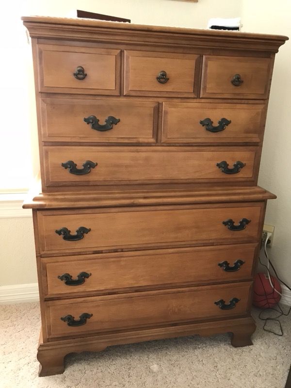 Vintage chest of drawers | Sumter Cabinet Co