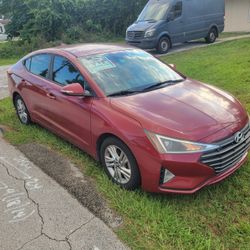 2019 Hyundai Elantra