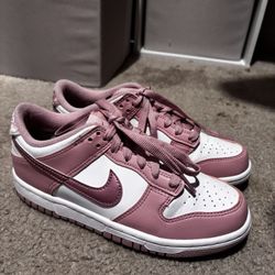 Nike Kids Pink/white Grade School Dunk Low Shoes 4.5 Youth/Size 6 In Women’s 