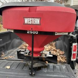 2500 Western Snow Plow Salt Spreader 