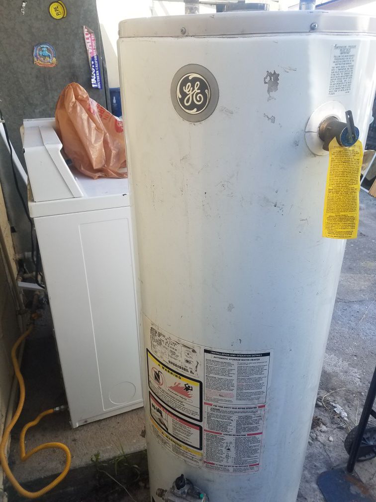G/E. Water heater 38 GALLONS