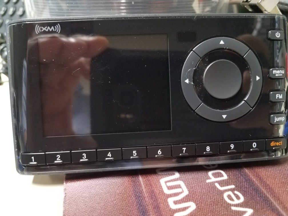 Sirius XM Onyx Satellite Radio With Accessories Model XDNX1